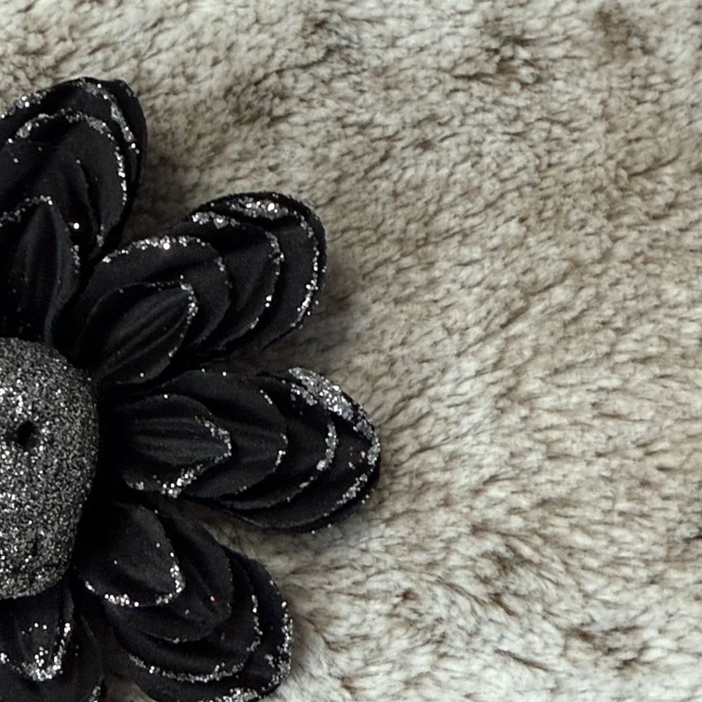 Silver sugar skull floral hair clip Halloween Dia De Los Muertos Day of the Dead